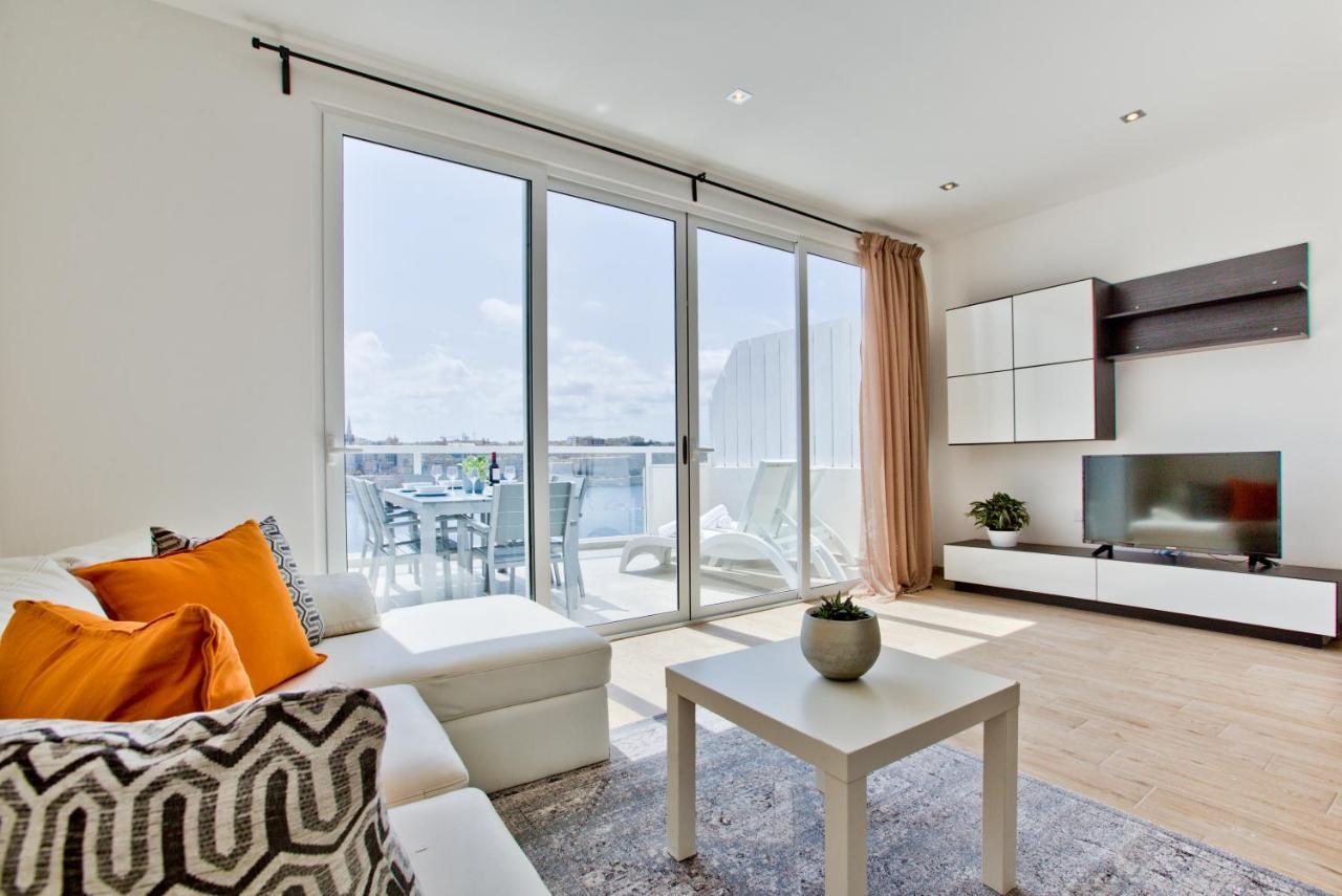 Sliema Duplex Penthouse With Sea Views & Private Terrace By Shortletsmaltaアパートメント エクステリア 写真