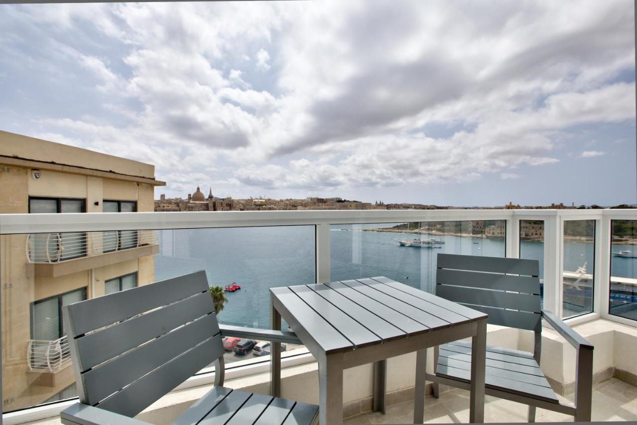 Sliema Duplex Penthouse With Sea Views & Private Terrace By Shortletsmaltaアパートメント エクステリア 写真