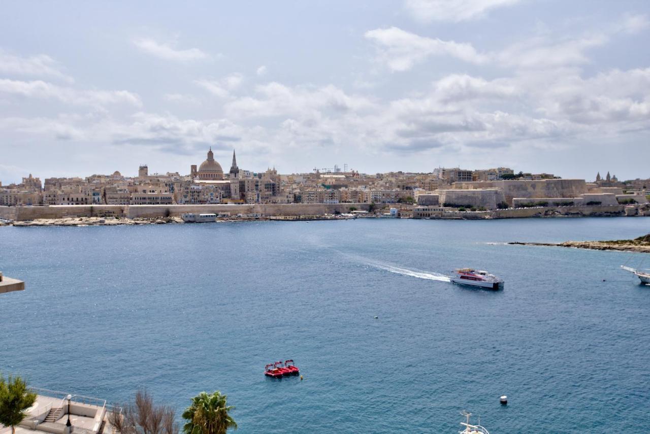 Sliema Duplex Penthouse With Sea Views & Private Terrace By Shortletsmaltaアパートメント エクステリア 写真