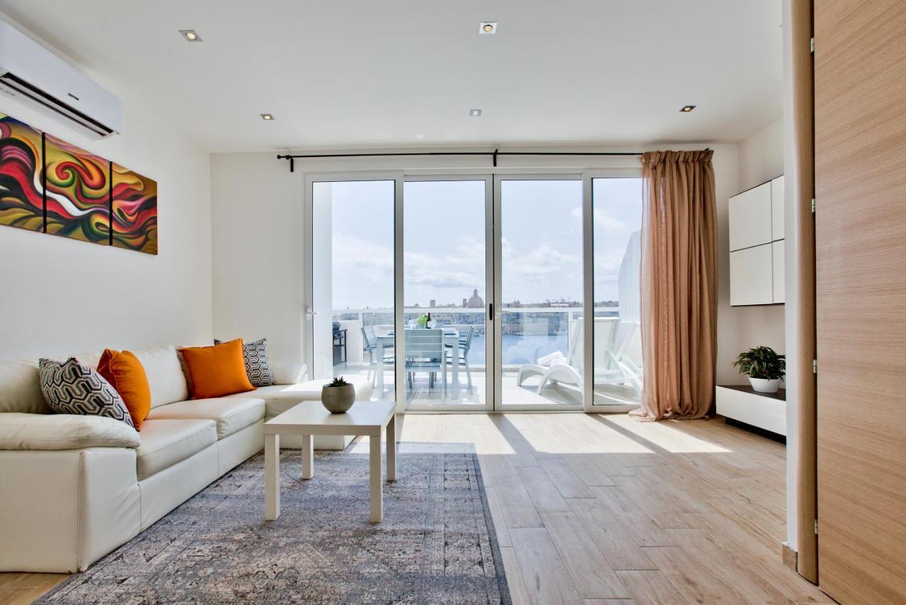 Sliema Duplex Penthouse With Sea Views & Private Terrace By Shortletsmaltaアパートメント エクステリア 写真