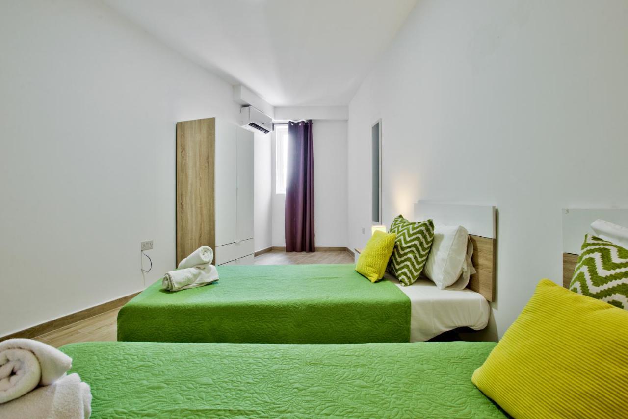 Sliema Duplex Penthouse With Sea Views & Private Terrace By Shortletsmaltaアパートメント エクステリア 写真